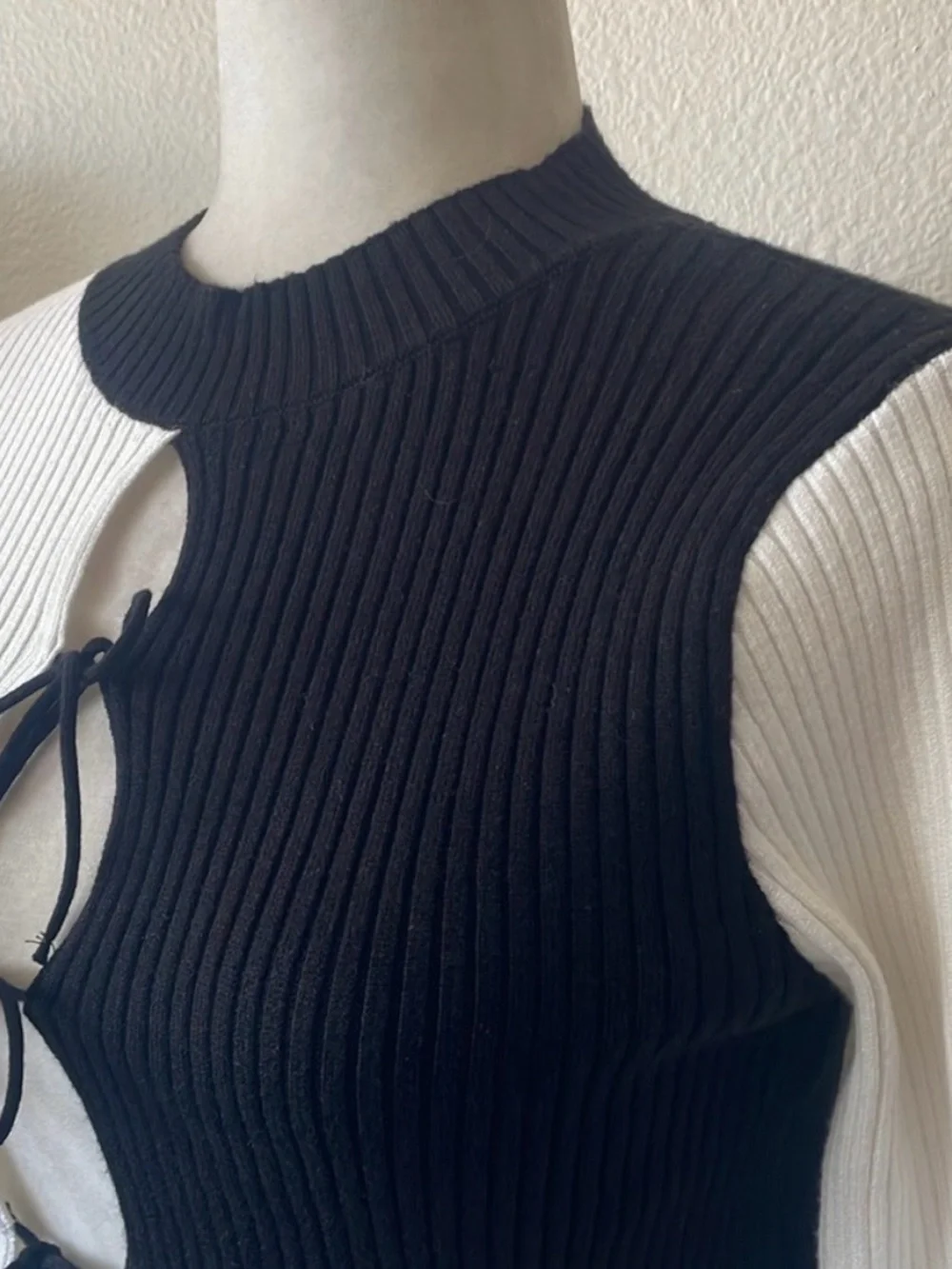 Zara Contrast Knit Sweater With Trim Bows Size S